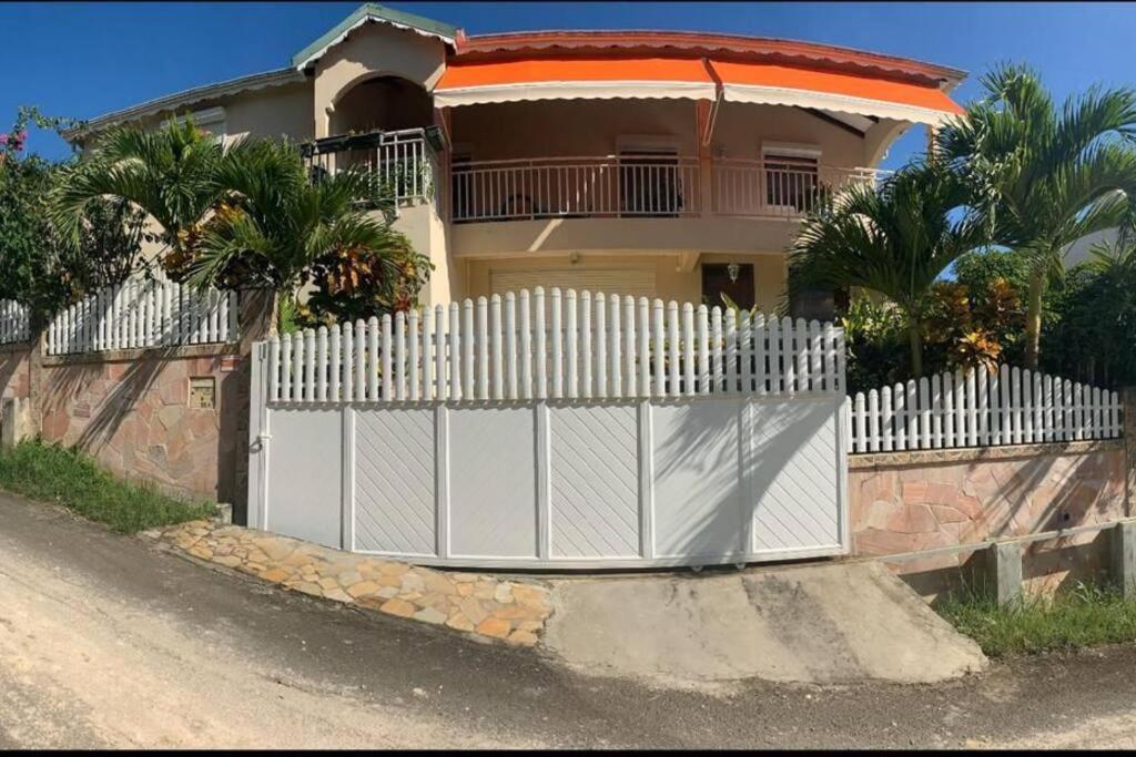 Villa En Pleine Nature Situee A 5Min D'Une Plage Le Gosier  Buitenkant foto